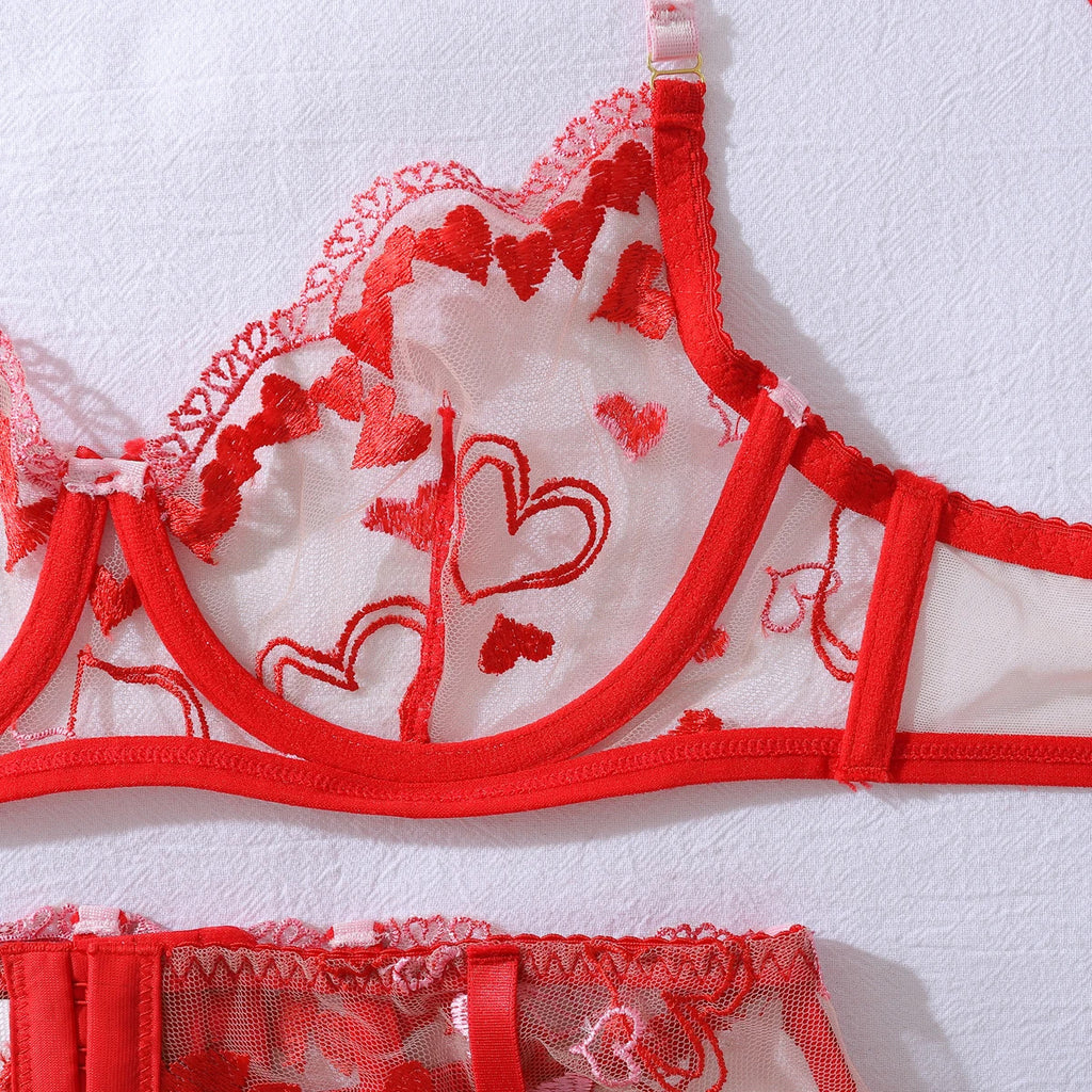 Sweetheart Embroidery Set - 4 Piece Waist Shaping Lingerie