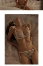Parisian Whisper French Lace Set - Ultra-Thin Underwire Bra
